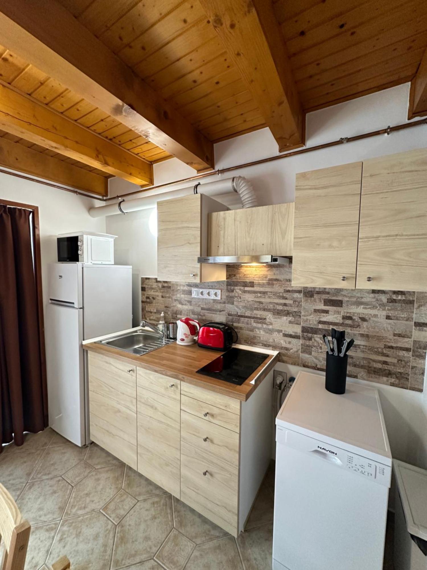 Harmony & Wine Eger Apartment Exterior photo